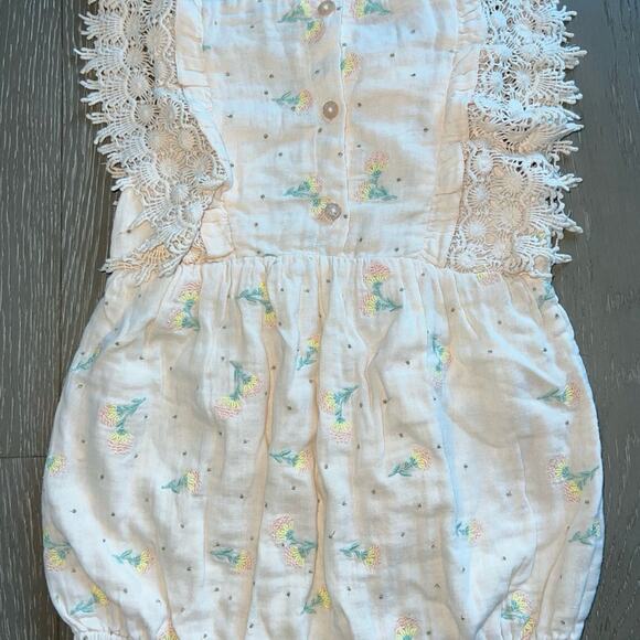 Louise Misha Baby Toddler Girls Floral Embroidered Romper Sz 24 Months - Picture 2 of 4